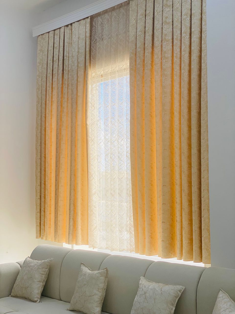 ستائر مخصصة